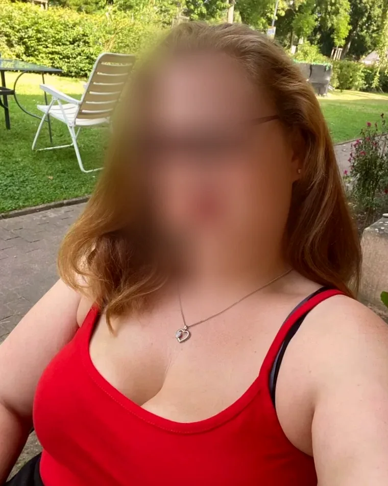 Sofia, 29